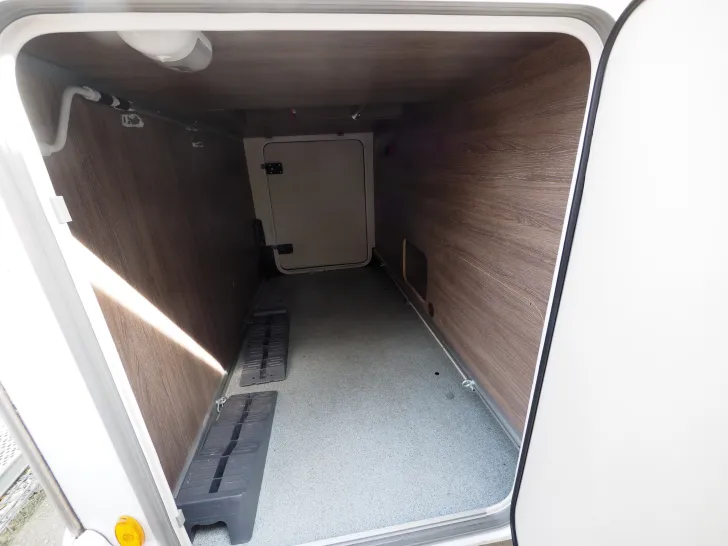 Fahrzeugbild Bürstner Ixeo Time 726 G, SAT/TV, Solar, Navi/Kam. 5.Sitz #15