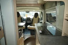 Bild 12 Pössl H-Line 2WIN Vario (17) Navi, AHK, 165 PS