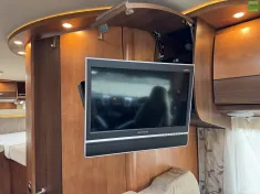 Bild 22 Carthago c-tourer T 143 Einzelbetten Solar Markise RFK TV