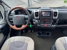 Bild 28 Carthago c-tourer T 143 Einzelbetten Solar Markise RFK TV