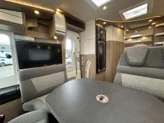 Bild 5 Carthago C1-tourer I 148 KB-LE comfort 4.2t 180 PS, SAT inkl. TV, 4,25 t