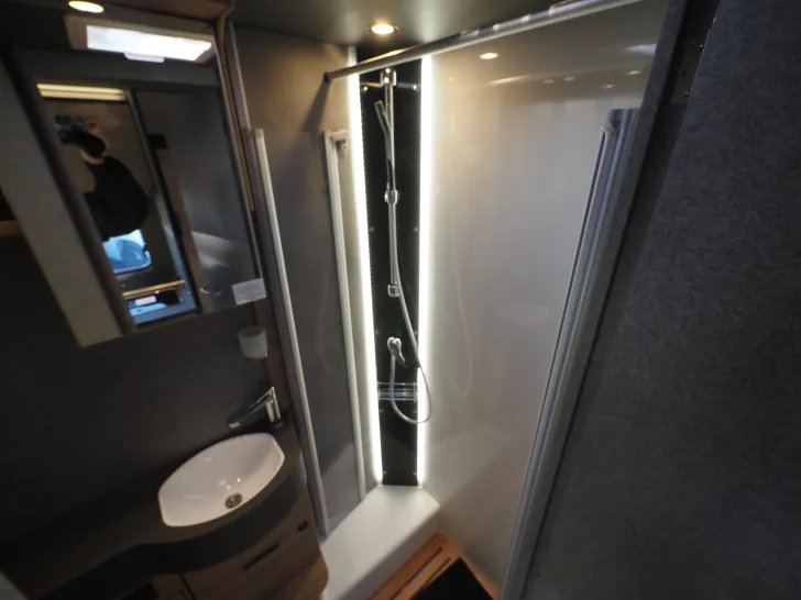 Fahrzeugbild Dethleffs Trend T 6817 EB, Hubbett, Abw. Iso, uvm. #18