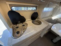 Bild 9 Eura Mobil Activa One AO 650 HS Travel+ Travel Pkt Fahrass.