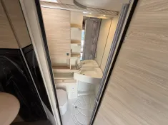 Bild 12 Eura Mobil Activa One AO 650 HS Travel+ Travel Pkt Fahrass.
