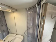 Bild 13 Eura Mobil Activa One AO 650 HS Travel+ Travel Pkt Fahrass.