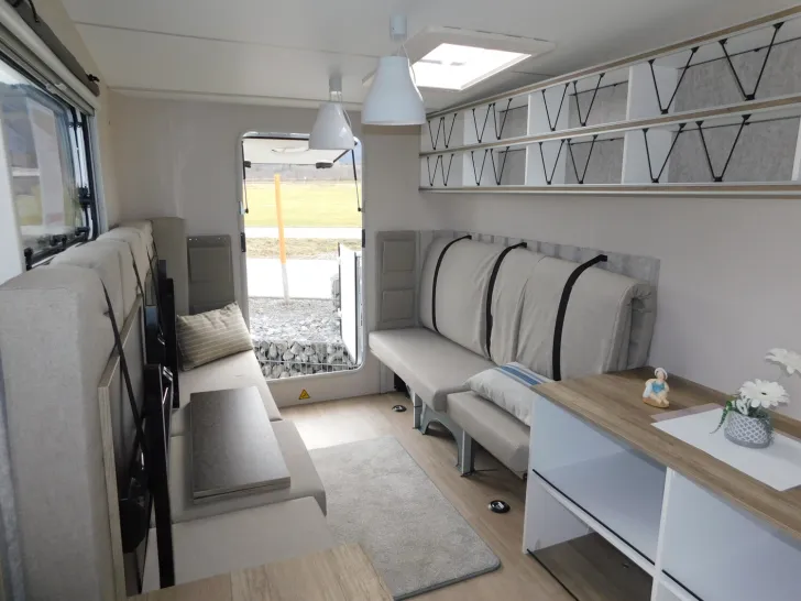 Fahrzeugbild Hobby Beachy 420 Neuss-Edition #6