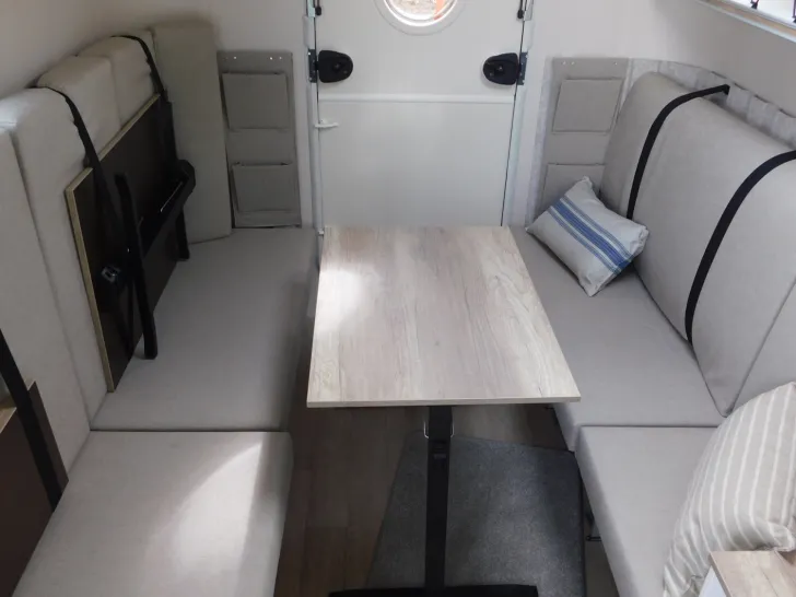 Fahrzeugbild Hobby Beachy 420 Neuss-Edition #14