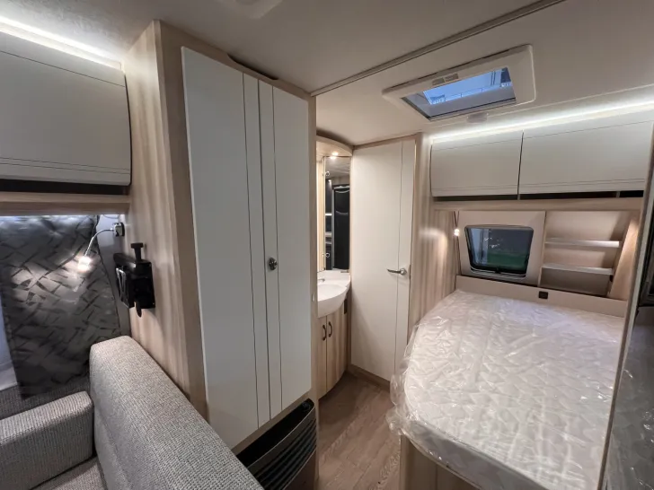 Fahrzeugbild Hobby De Luxe 540 KMFe #6