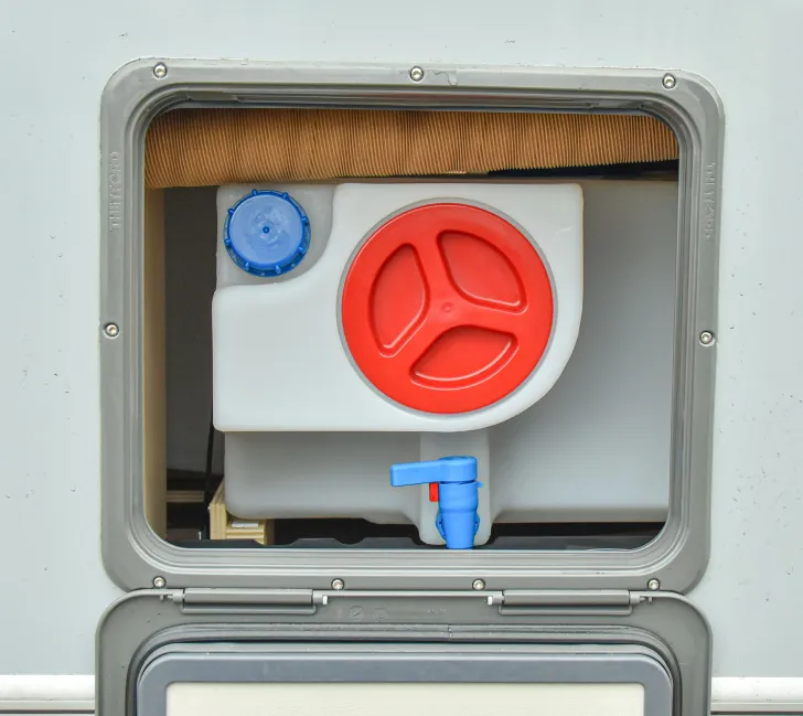 Fahrzeugbild Knaus AZUR 540 UE #19