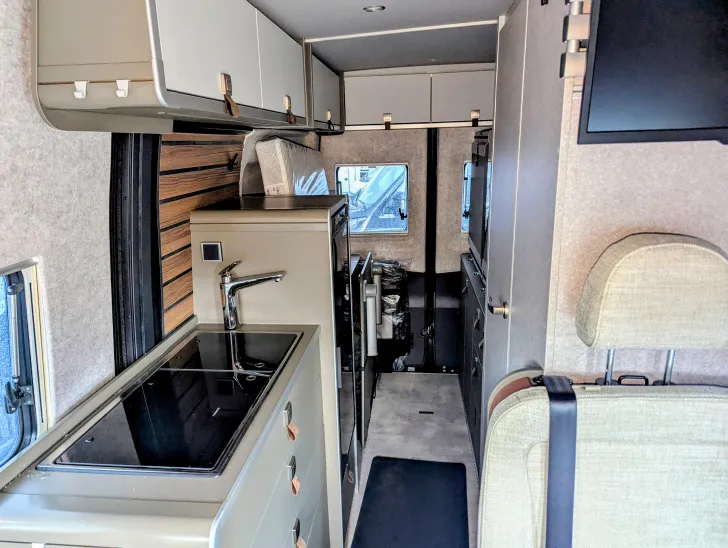 Fahrzeugbild Hymer Camper Van Grand Canyon S CrossOver #6