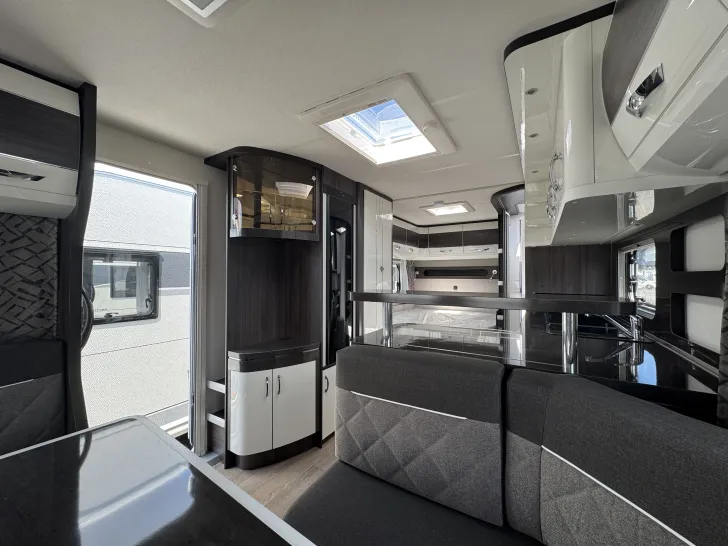 Fahrzeugbild Hobby Prestige 560 FC #11