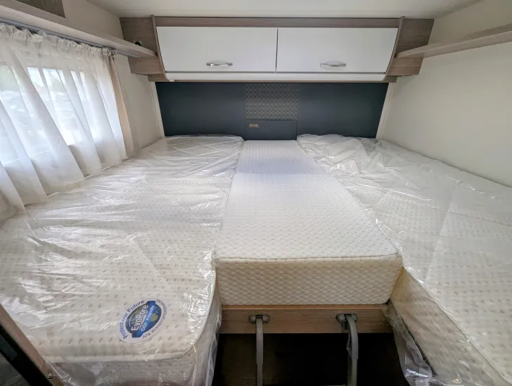 Fahrzeugbild Bürstner Lyseo Time Skyline Edition 690 G #8