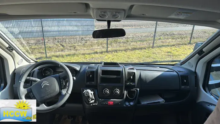 Fahrerhaus Carado T 447 Pro + / 165 PS + Hubbett