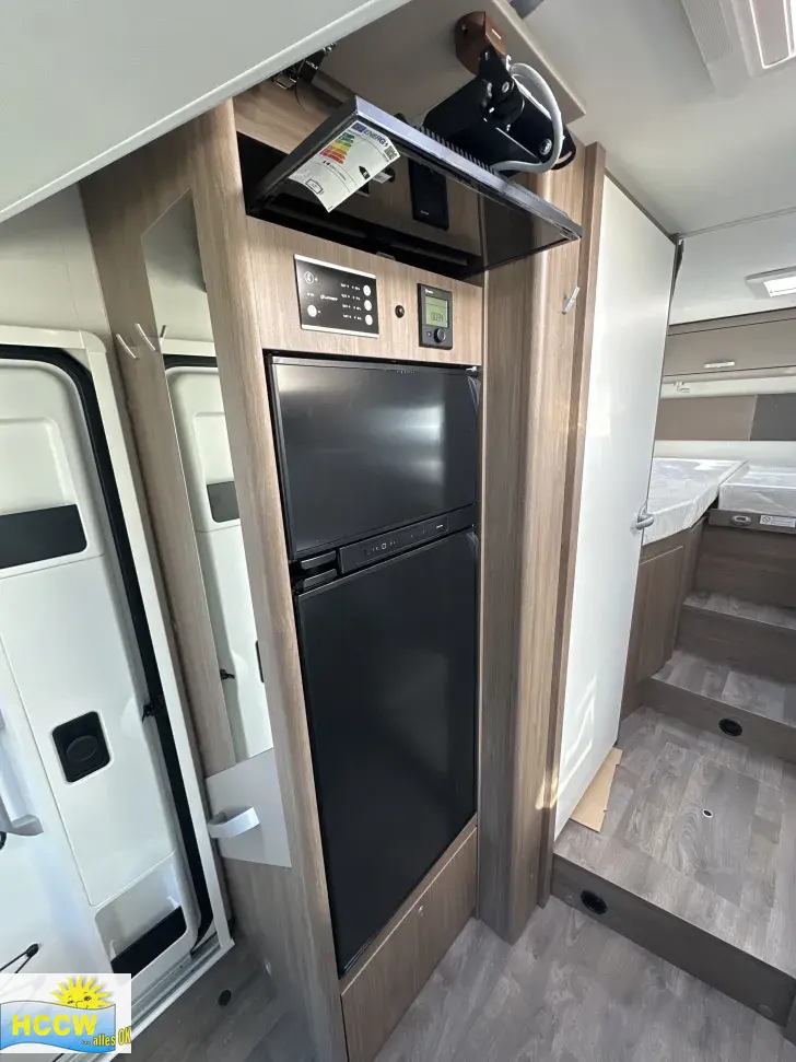 Fahrzeugbild Carado T 447 Pro + / 165 PS + Hubbett #17