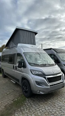 Schräg Vorne VanTourer 600 D Aufstelldach, Klima u. Li-Batt