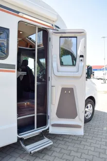 Fahrzeugbild Weinsberg CaraCompact Suite MB EDITION [PEPPER] 640 MEG #6