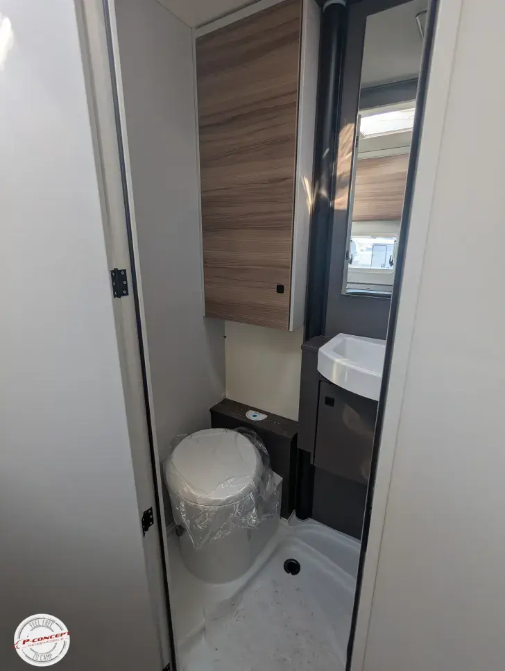 Fahrzeugbild Bürstner B66 690 TD Listenpreis: 85.712€ #21