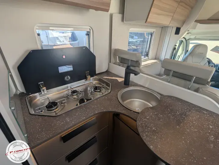 Fahrzeugbild Bürstner B66 690 TD Listenpreis: 85.712€ #16