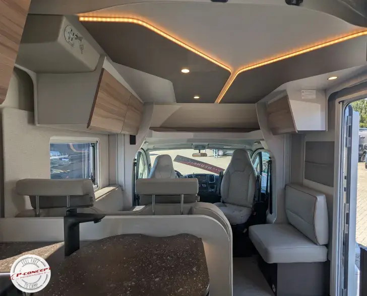 Fahrzeugbild Bürstner B66 690 TD Listenpreis: 85.712€ #12