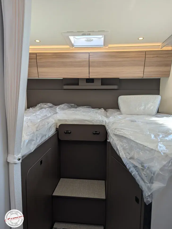 Fahrzeugbild Bürstner B66 690 TD Listenpreis: 85.712€ #14