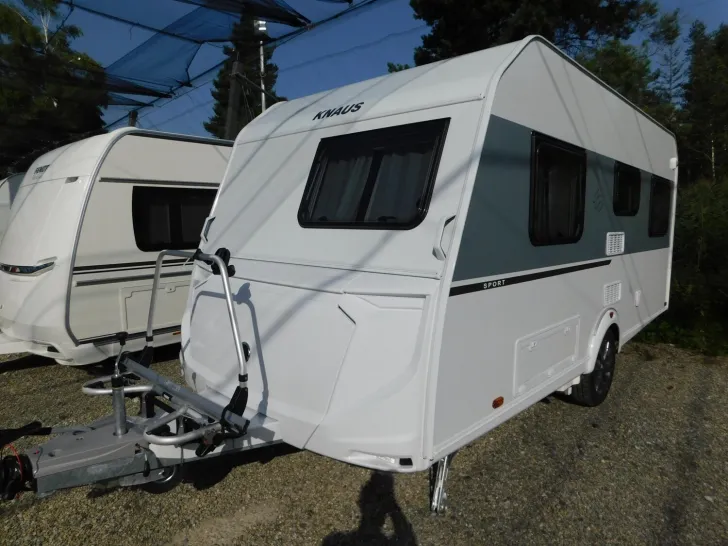 Fahrzeugbild Knaus Sport 450 FU Mover, Fahrradträger, TV-Halter #3