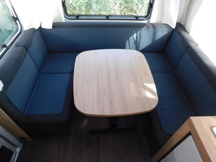 Fahrzeugbild Knaus Sport 450 FU Mover, Fahrradträger, TV-Halter #8