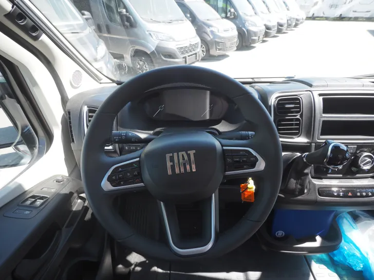 Fahrzeugbild Dethleffs Globetrail 640 EK, 180 Maxi, Automatik, Topaust. #6