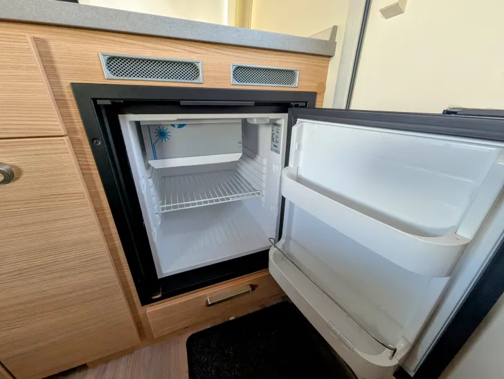 Fahrzeugbild T@B BASIC 320 #11