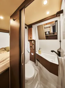 Fahrzeugbild Bürstner B66 600 C #16