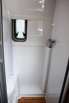 Fahrzeugbild Carado CV600 pro+*Schwenkbad* #32