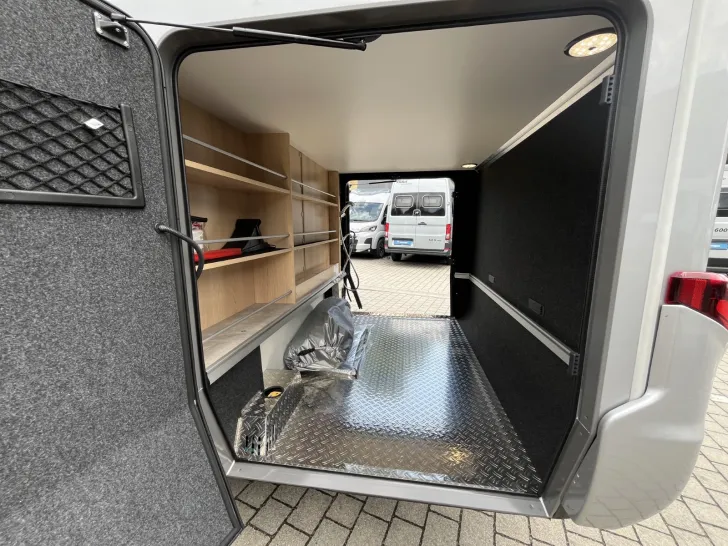 Fahrzeugbild Hymer B-MC I 600 BlackLine *Arktis*Autarkie*Solar* #32