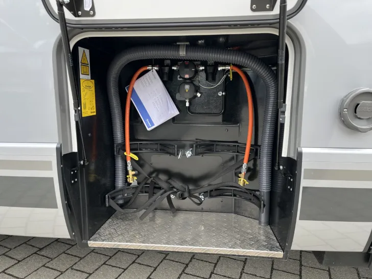 Fahrzeugbild Hymer B-MC I 600 BlackLine *Arktis*Autarkie*Solar* #34