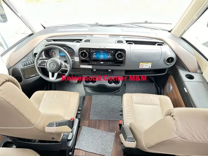 Fahrzeugbild Carthago chic e-line I 50 LE DA MB Mercedes Benz 63K Raba #3