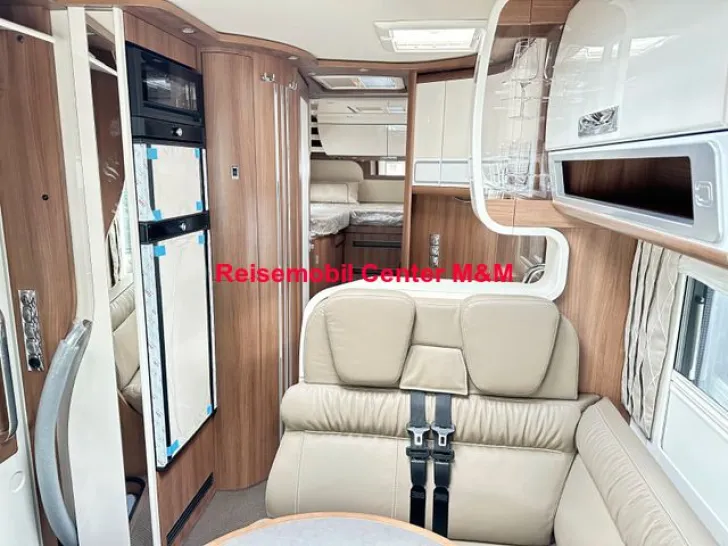 Fahrzeugbild Carthago chic e-line I 50 LE DA MB Mercedes Benz 63K Raba #6