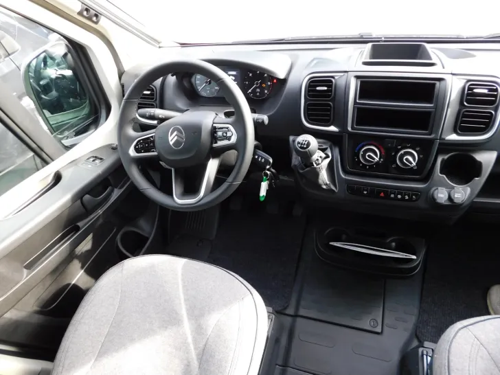 Fahrzeugbild Sunlight Vanlife 540 AWT iso+beheizt, Fenster hi.re. #9