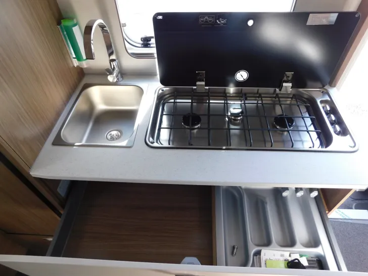 Fahrzeugbild Tabbert Cazadora 550 E 2.3 Bugfenster, 560 Kg Zuladung #12