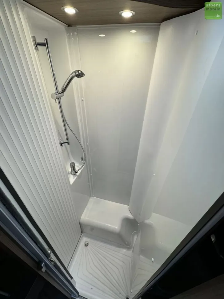 Fahrzeugbild Knaus L!VE TI 650 MEG Live Automatik ACC Safety Navi #17