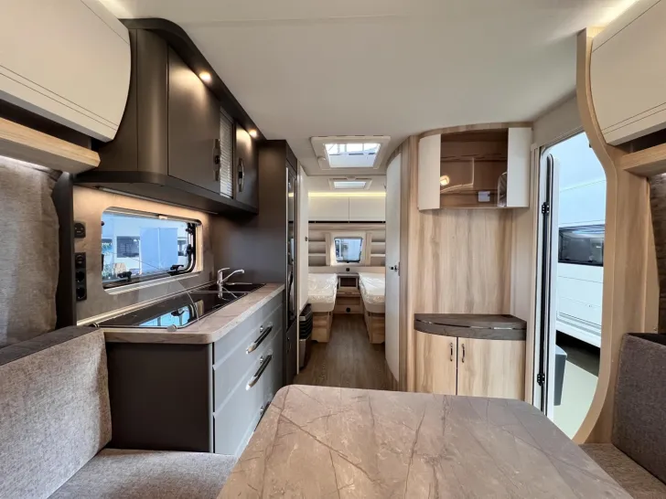 Fahrzeugbild Hobby De Luxe 540 UL Ambientebeleuchtung #11
