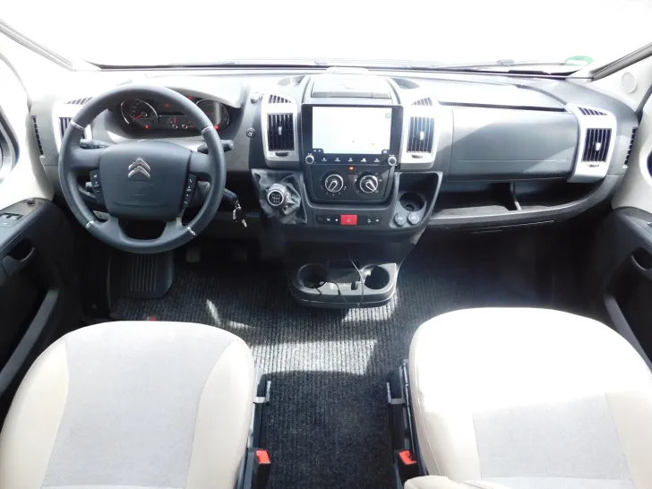 Fahrzeugbild Bürstner Campeo C 540 165 PS, Sitzheizung, Markise, AHK #7