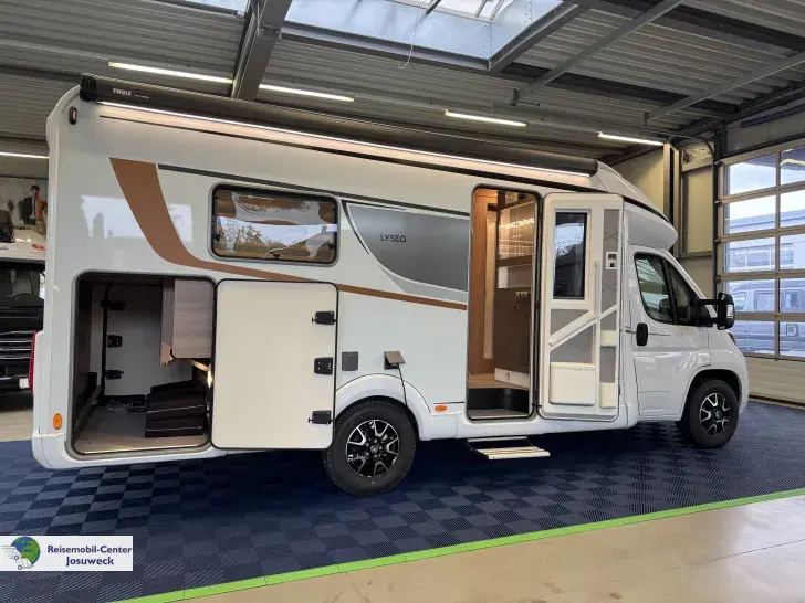 Fahrzeugbild Bürstner Lyseo TD 644 G Harmony Line Winter Paket #5