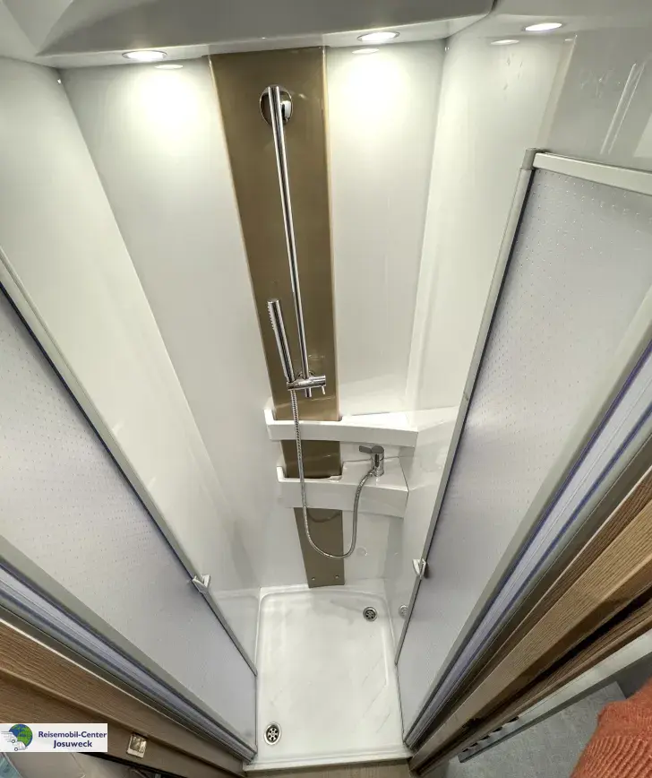 Fahrzeugbild Bürstner Lyseo TD 644 G Harmony Line Winter Paket #18