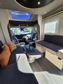 Fahrzeugbild Challenger GRAPHITE ULTIMATE 380 #24