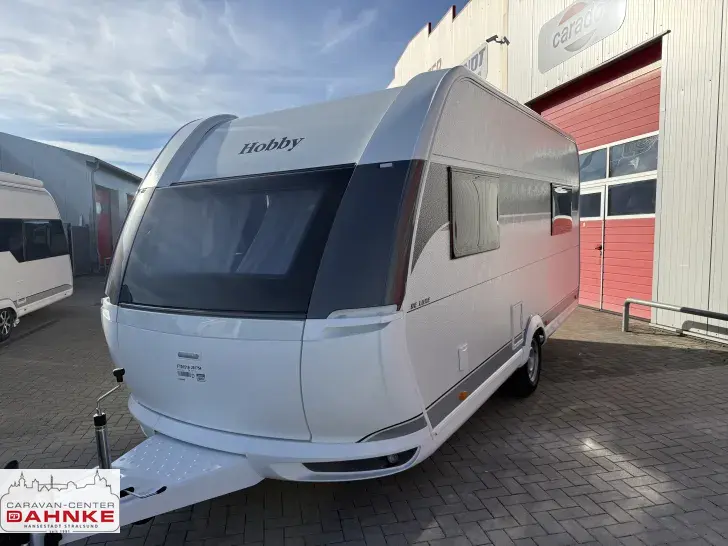 Fahrzeugbild Hobby De Luxe 460 LU 1500 KG #7