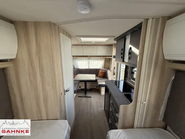 Fahrzeugbild Hobby De Luxe 460 LU 1500 KG #14