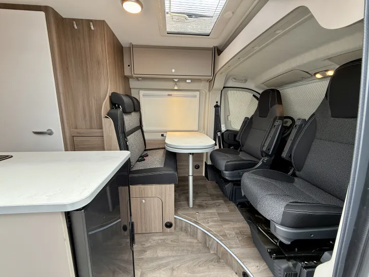 Fahrzeugbild Carado CV 600 #13
