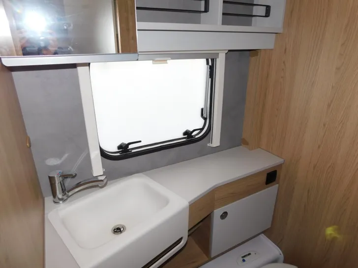 Fahrzeugbild Dethleffs Aero 530 KR up Mover+Klima+WiGo-Rolli+DuoControl #18