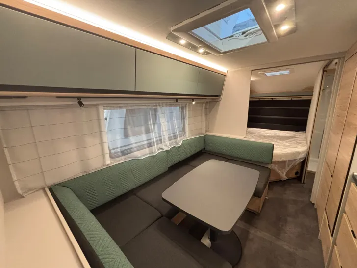 Fahrzeugbild Dethleffs CAMPER 560 FMK #4