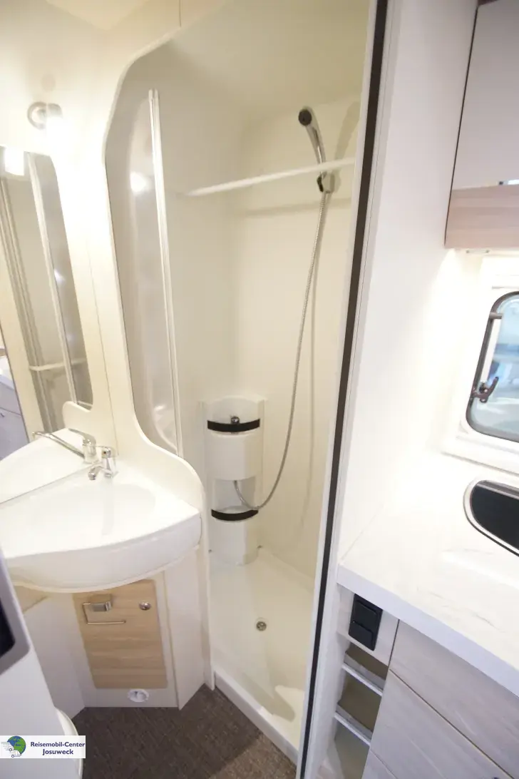 Fahrzeugbild Eura Mobil Activa One 630 LS #15