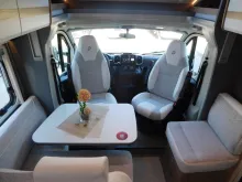 Fahrzeugbild Dethleffs Just Camp T 6812 EB 8G-Automatik, Hubbett #6