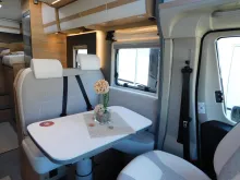 Fahrzeugbild Dethleffs Just Camp T 6812 EB 8G-Automatik, Hubbett #7